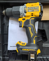 DEWALT DCD806 belaidis perforatorius-gręžtuvas greitam gręžimui su apšvietimu, patvarūs ir ilgaamžiai bešepetėliniai Dewalt elektriniai įrankiai DCD806B